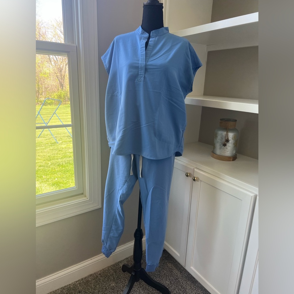 Figs scrub set size M top and size L bottoms.